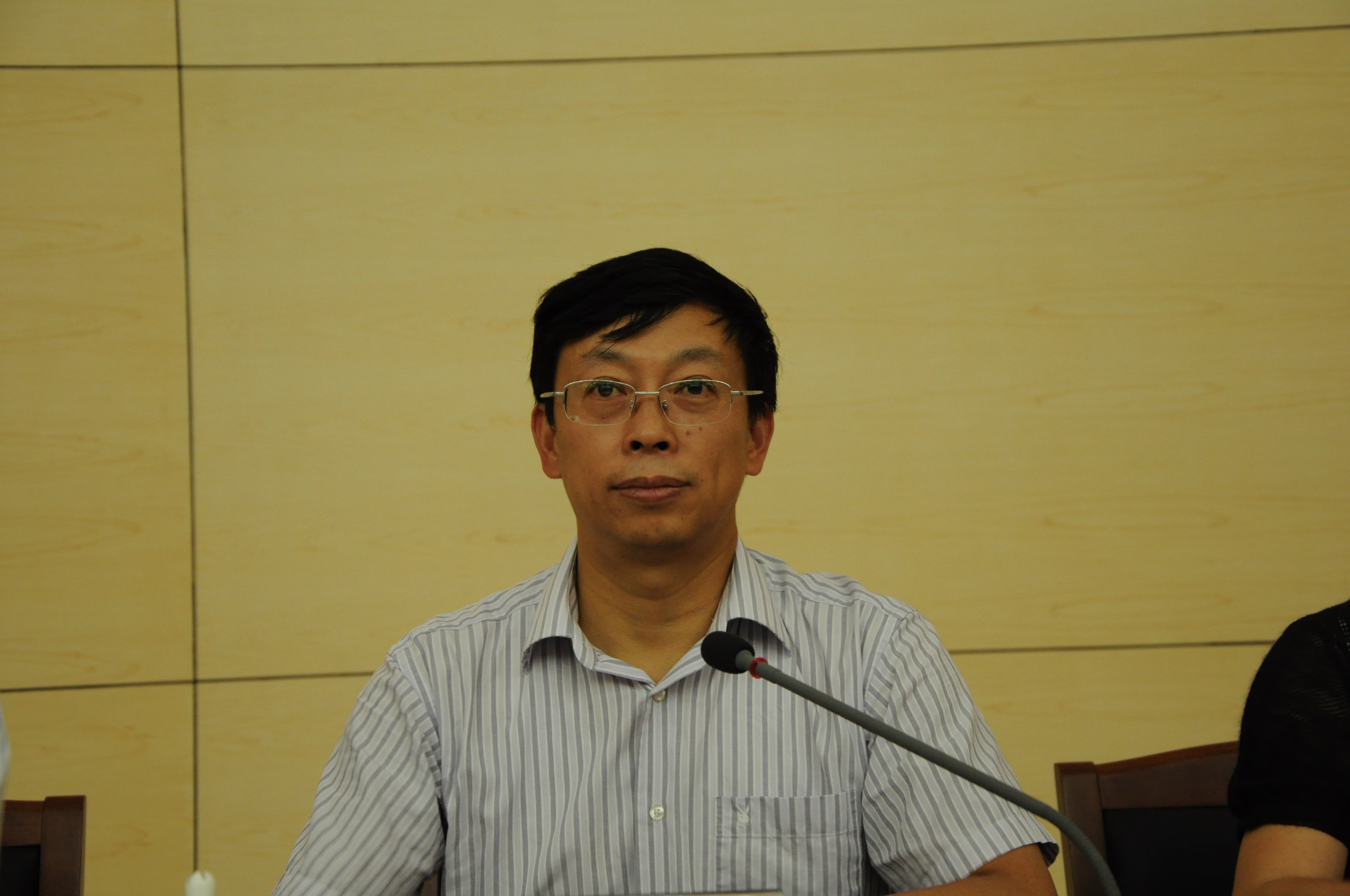 beat365唯一官网院长黄宝凤教授讲话 beat365唯一官网院长黄宝凤教授讲话